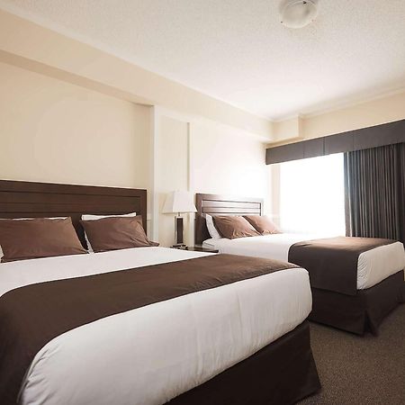 Days Inn By Wyndham Lamont Bagian luar foto